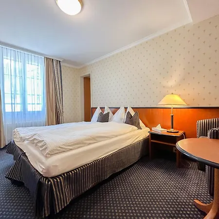 Hotel Dependance Stella Del By Restaurant Bellevue Au Thun